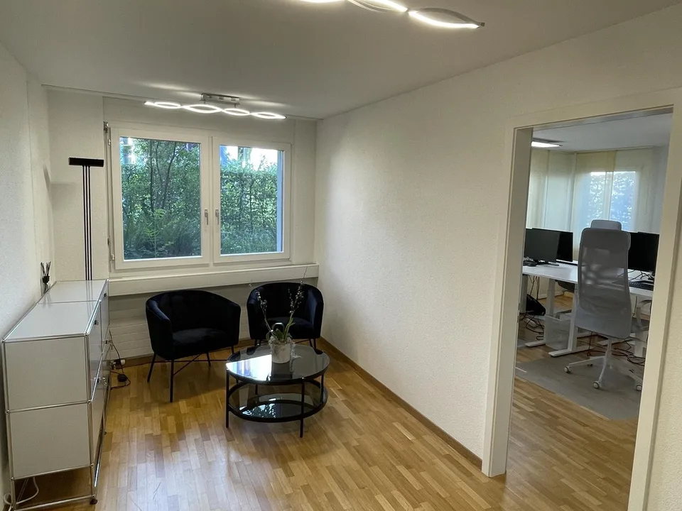 Helle und ruhige Bürofläche im Herzen von Zürich-Hottingen (ca. 84 m²)