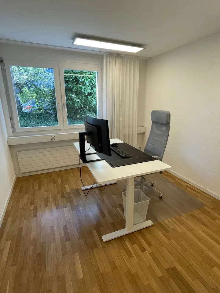 Helle und ruhige Bürofläche im Herzen von Zürich-Hottingen (ca. 84 m²)