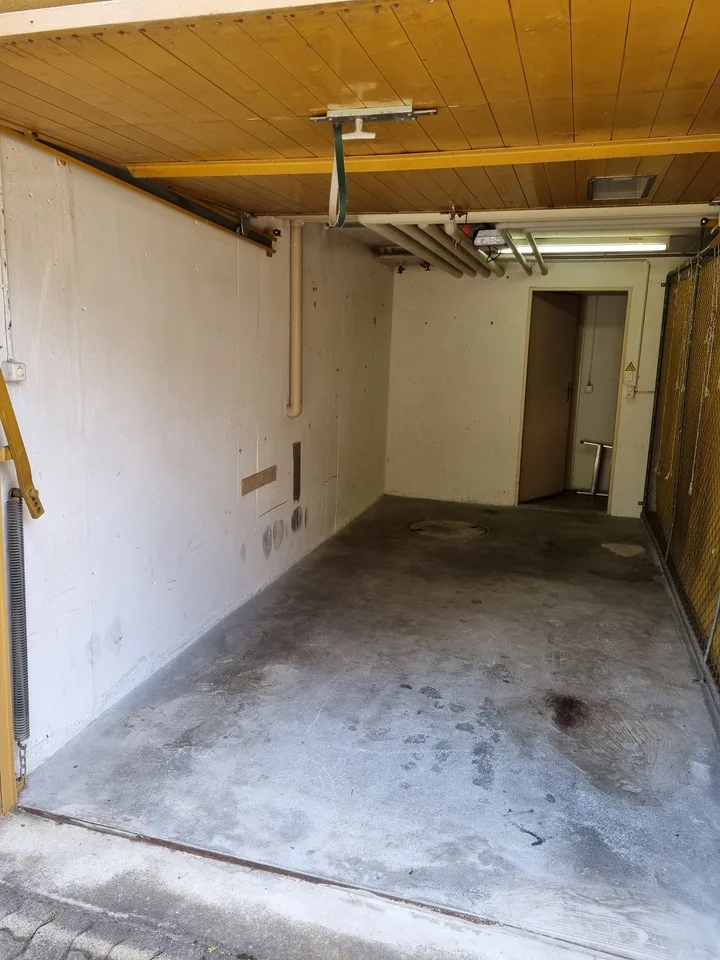 Sichere Garage in Wiedikon zu vermieten - Jetzt Verfügbar
