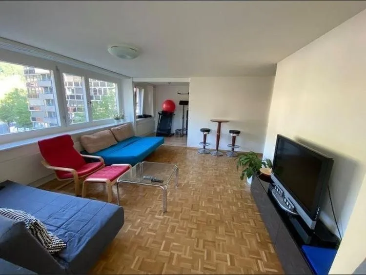 Furnished Room in Shared Apartment – Zurich -  JULY AND AUGUST