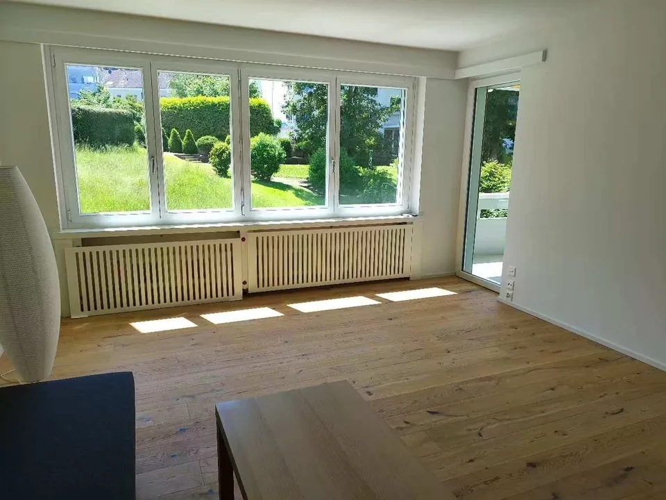 Helle 3.5-Zimmer-Wohnung mit Balkon in Pfaffhausen