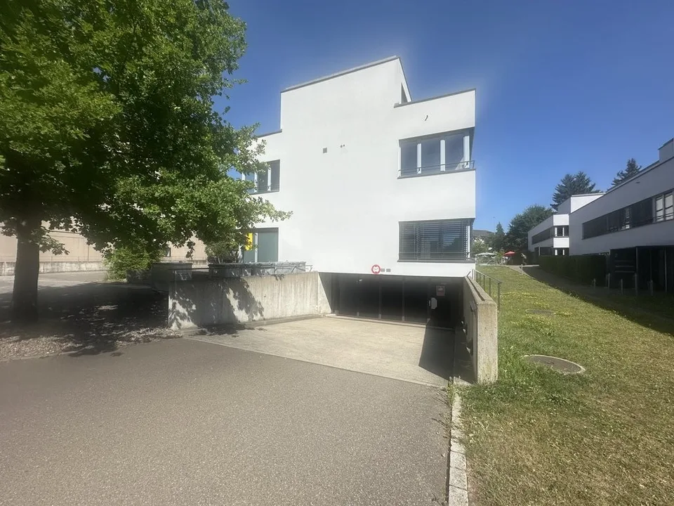 Einstellplatz in Fällanden mieten