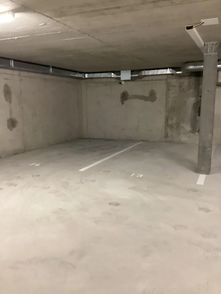 Tiefgaragenplatz zu vermieten – ab sofort