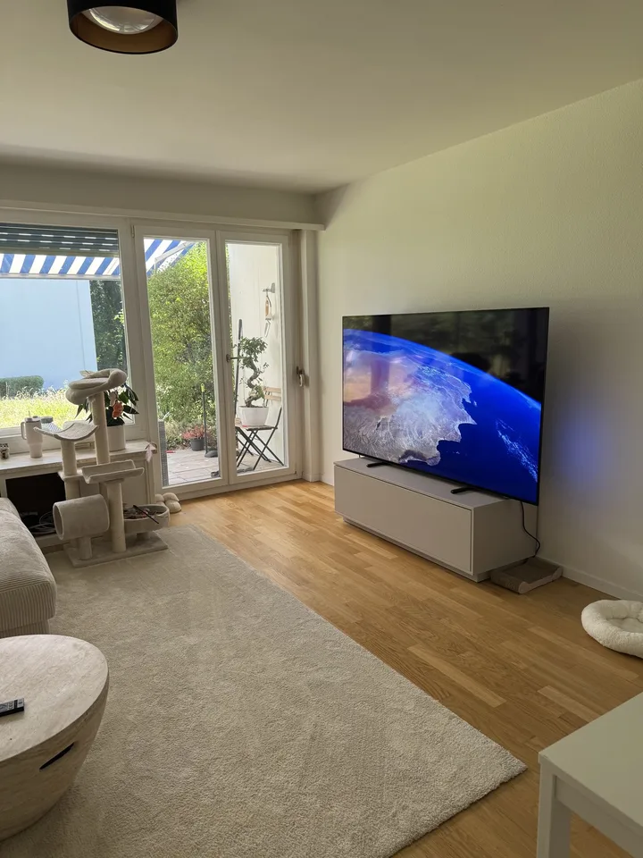 🏡 Beautiful 2-Room Apartment in Zurich – Available from 1 August