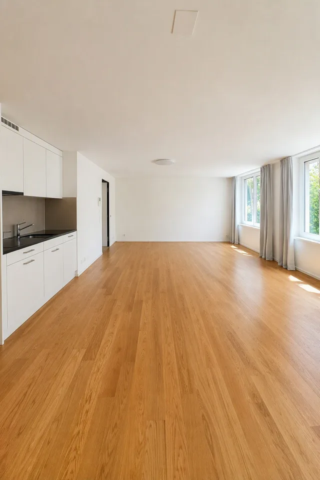Modernes, helles Bürostudio I Bright 80 sqm office, 2' tram/ train, 7' to Zurich lake