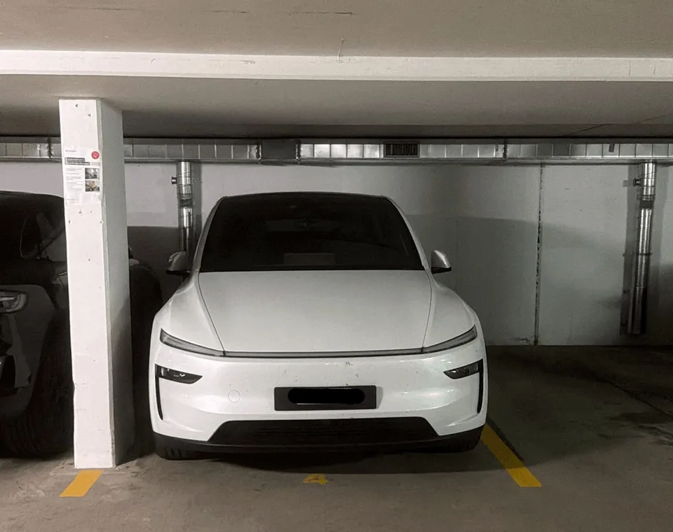 Einstellplatz in gesicherter Garage - Dufourstrasse 57, 8008 Zürich