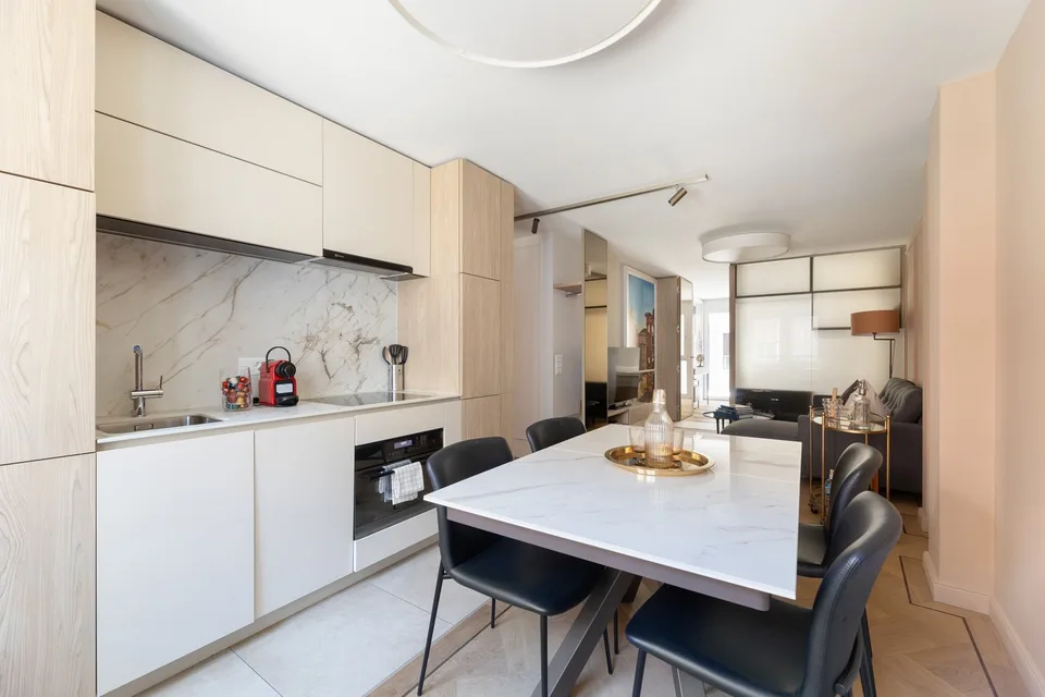Möblierte 2.5 Zimmer Wohnung