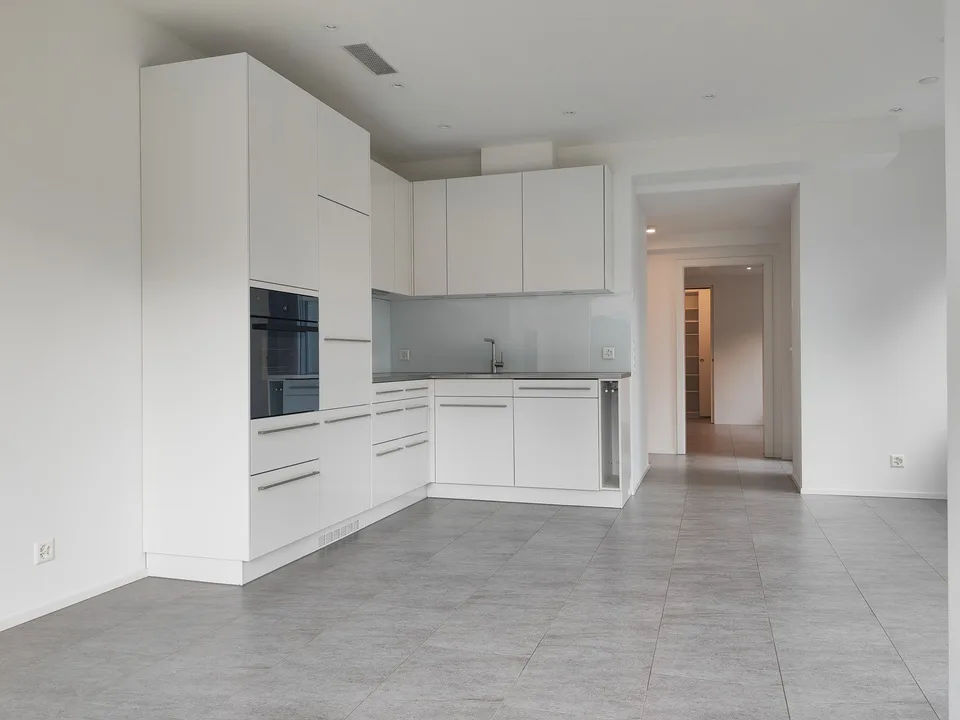 Moderne 2.5-Zimmerwohnung mit privatem Gartensitzplatz