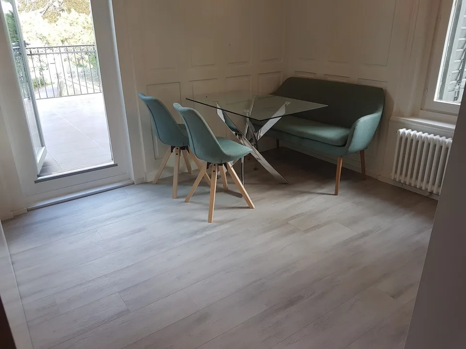 Trendig Möblierte Wohnung, MIT EIGENER TERRASSE! Top Lage!