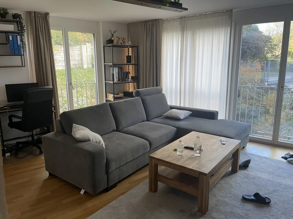 Schöne möblierte Wohnung in Wollishofen, mit privater Terrasse