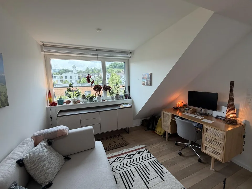 Furnished 2.5 room Apartment in Tiefenbrunnen with terrace and mountain view (6-12 months)