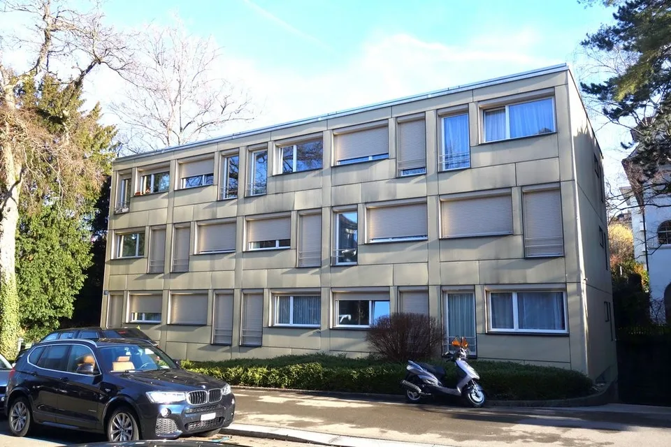 Einstellplatz in Tiefgarage  - 8032 Zürich