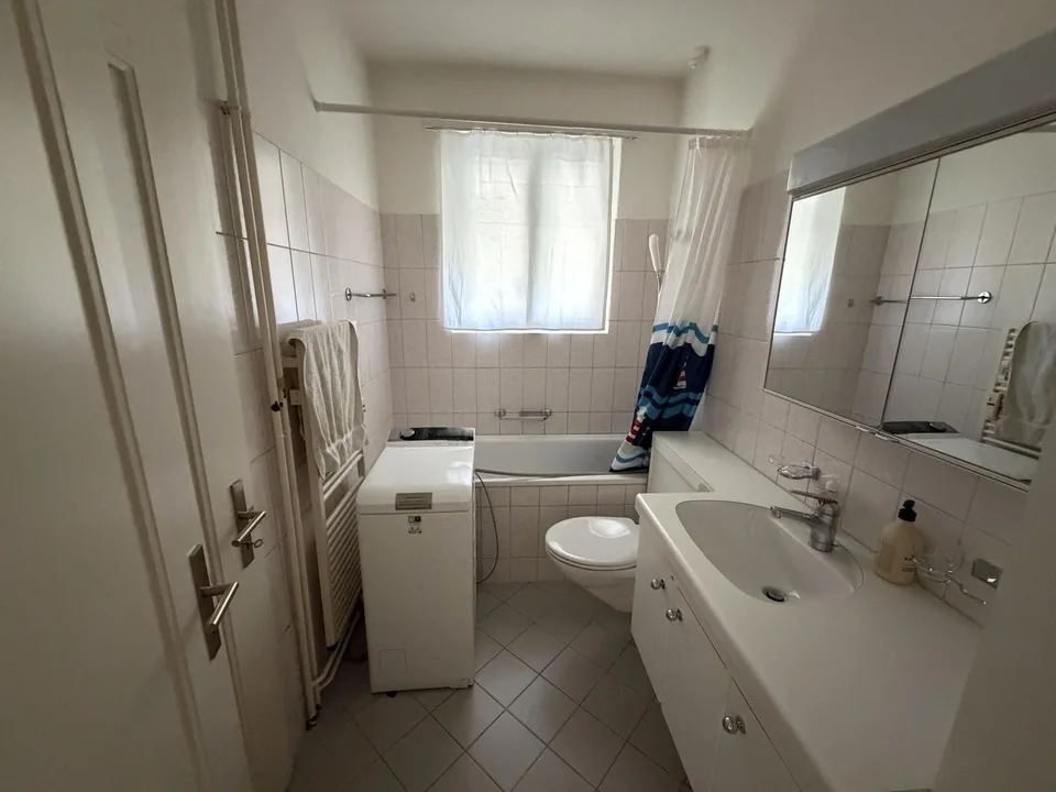 Furnished 3.5-Room Apartment Next to Bellevue / Stadelhofen
