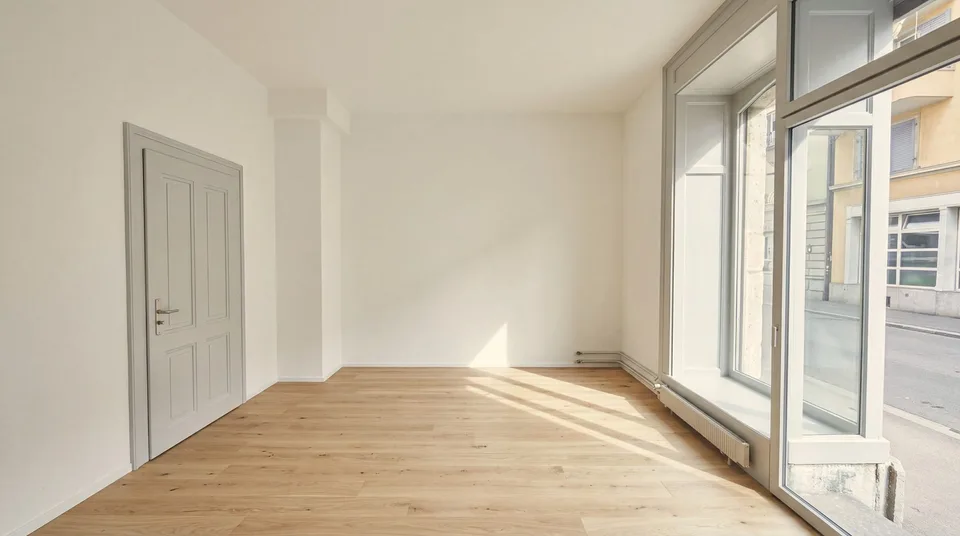 Frisch-Renovierte Gewerbe-/Atelier-/Bürofläche im Kreis 4