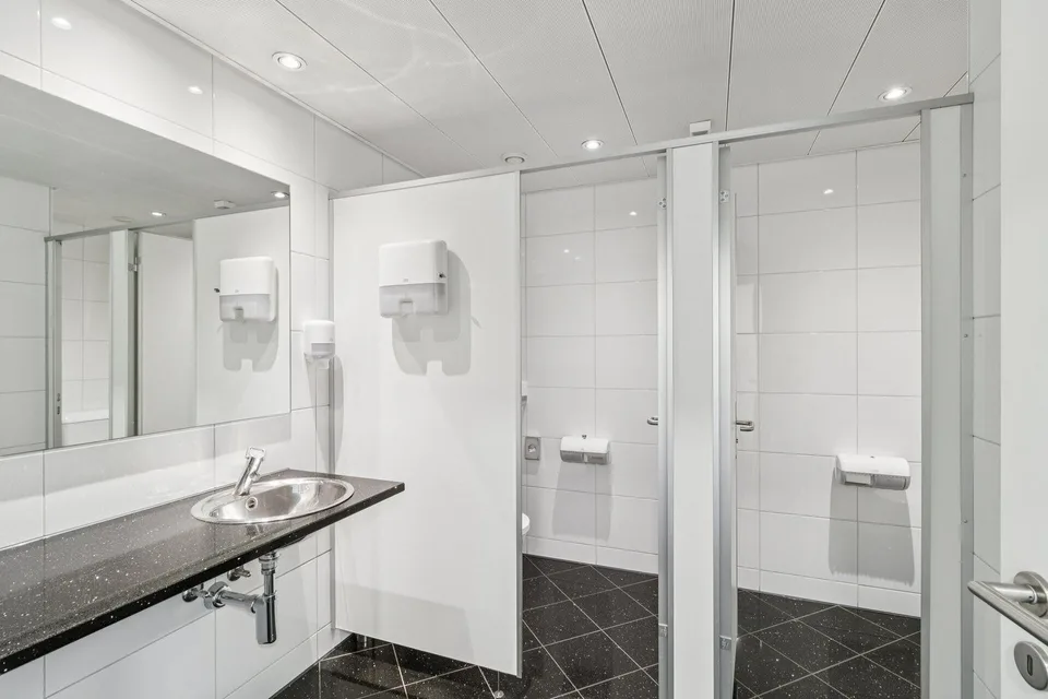 Citybüro am Löwenplatz - repräsentativ, zentral, sofort bezugsbereit – foto 7 di 7