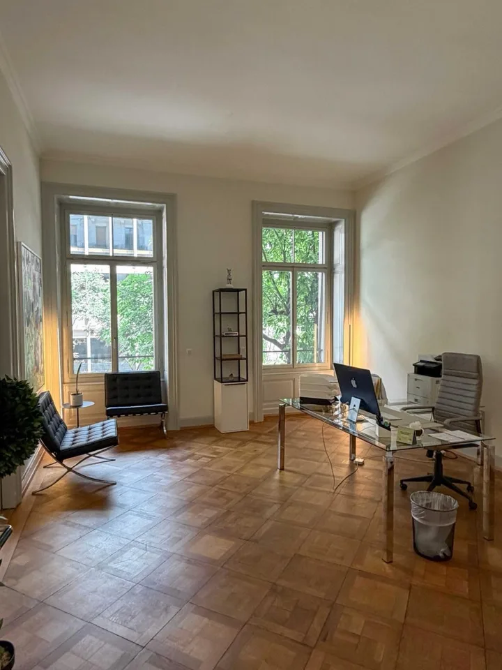 NACHMIETER GESUCHT im weissen Schloss Zürich"