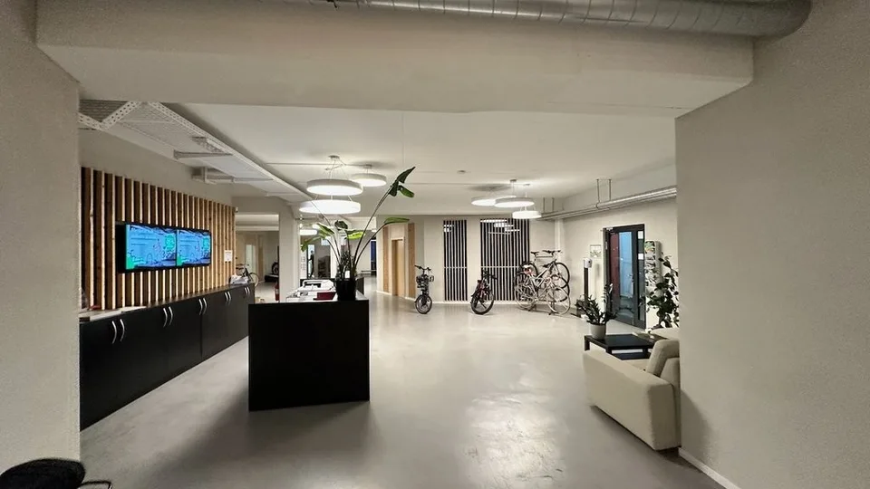 Vielseitig verwendbare Gewerbefläche an erstklassiger Lage!