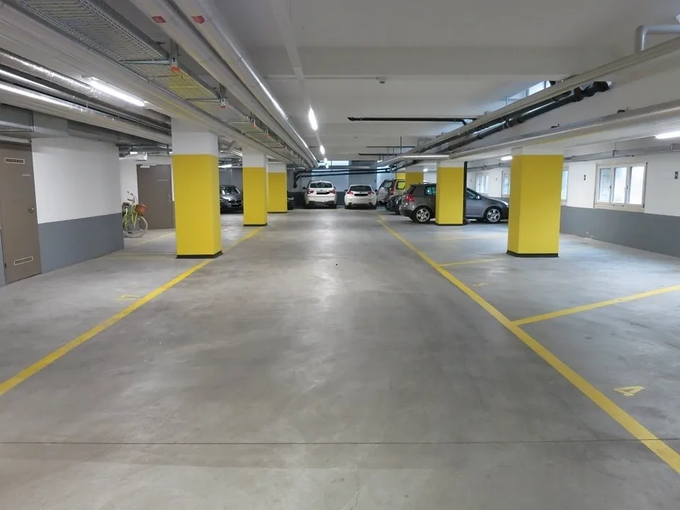 Tiefgaragenplätze an bester Lage in Zürich