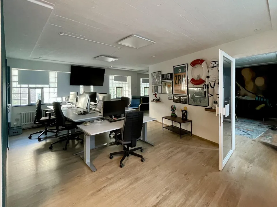Büro / Atelier mit Rückzugsmöglichkeit