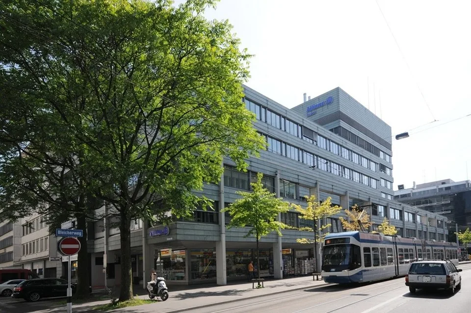 Einstellplätze bei der Tramhaltestelle Bleicherweg