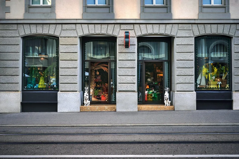 Attraktives Ladenlokal im Erdgeschoss an zentraler Lage