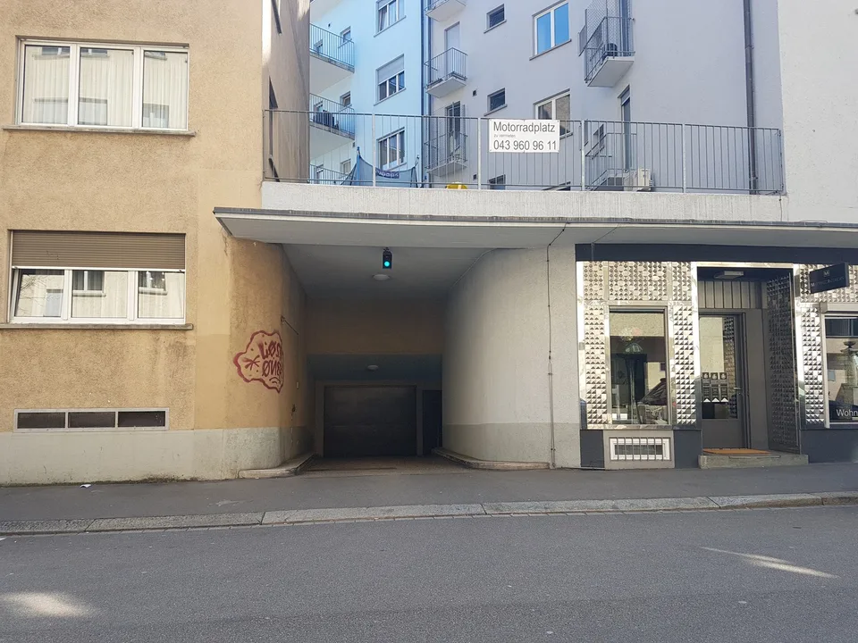 Parkplatz in Tiefgarage zu vermieten