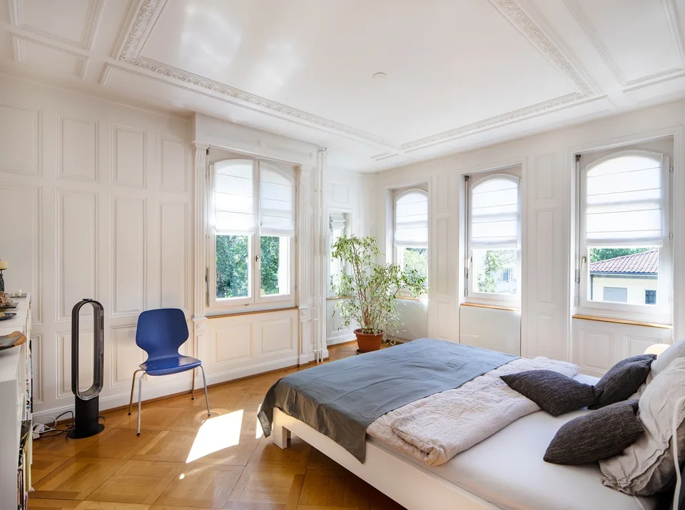"Commuter flat / Pendler-Wohnung": fully furnished 2.5-rooms gem at top location in Zurich Enge