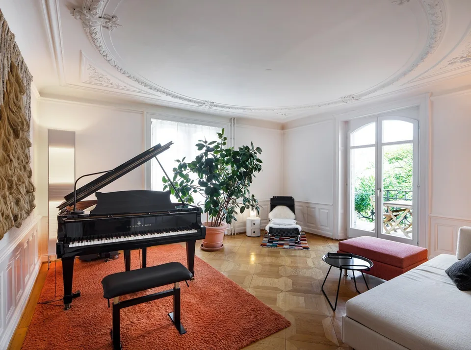 "Commuter flat / Pendler-Wohnung": fully furnished 2.5-rooms gem at top location in Zurich Enge
