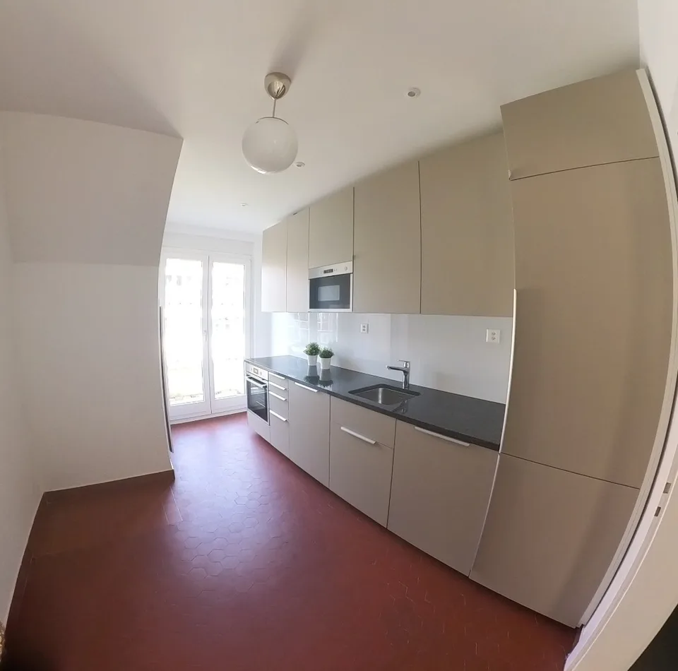 Gepflegte 3½-Zimmerwhg Zürich-Wollishofen an grüner ruhiger Lage OG2