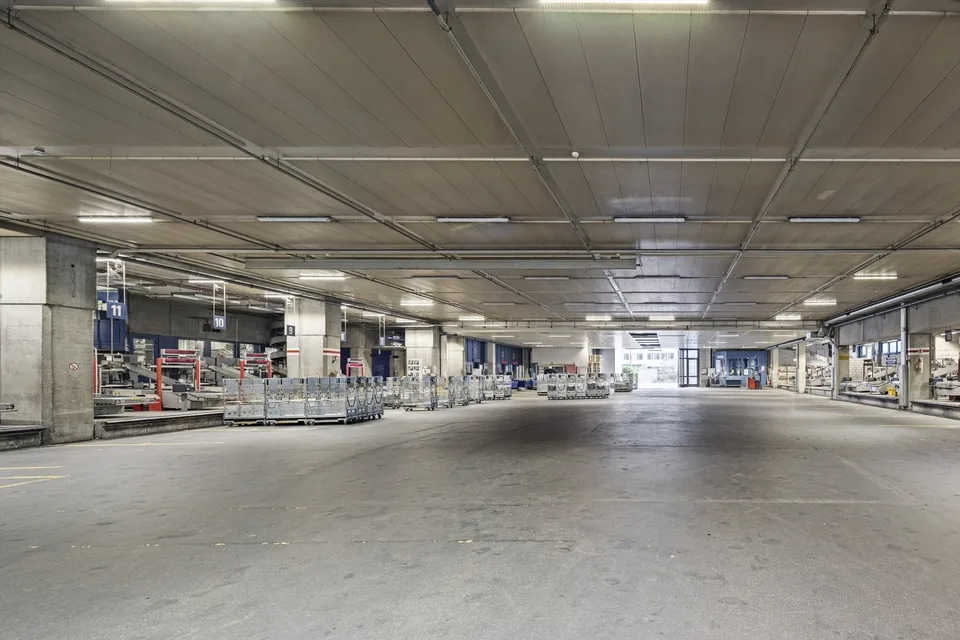 Vielfältig nutzbare Industrie- und Gewerbeflächen im Druckzentrum Zürich!