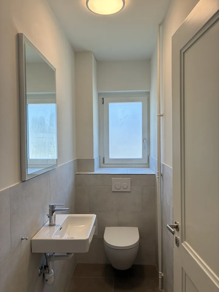 Erstvermietung- Frisch sanierte 4.Zimmer-Wohnung in Wollishofen