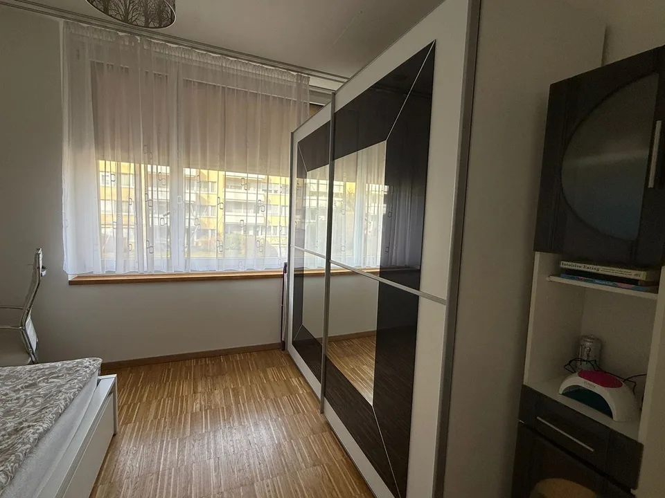 Zimmer zu vermieten - nur für Frauen
