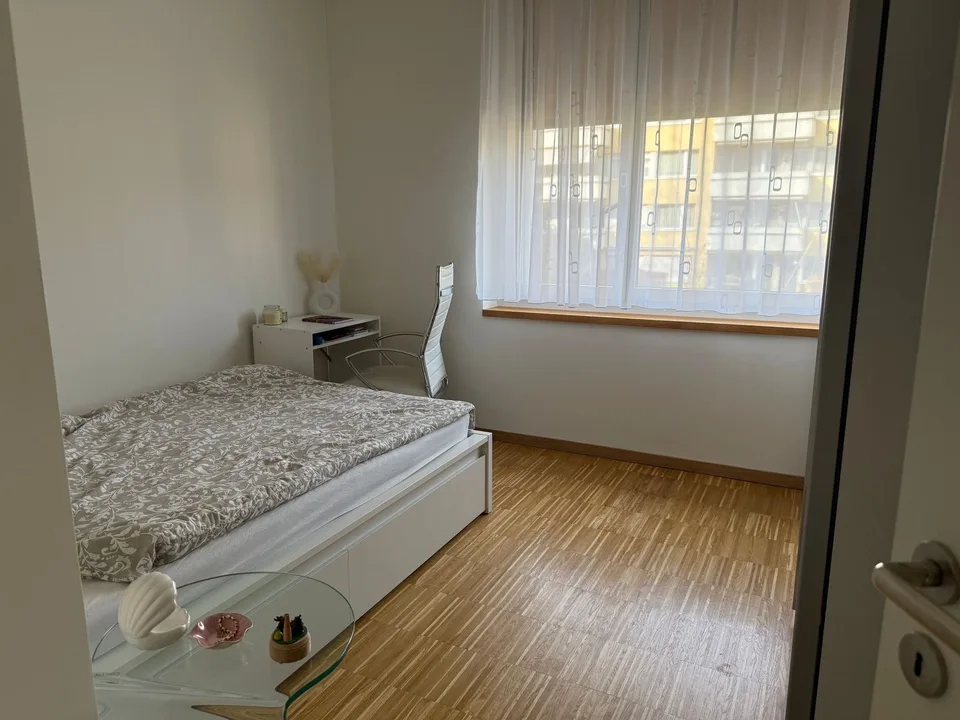 Zimmer zu vermieten - nur für Frauen