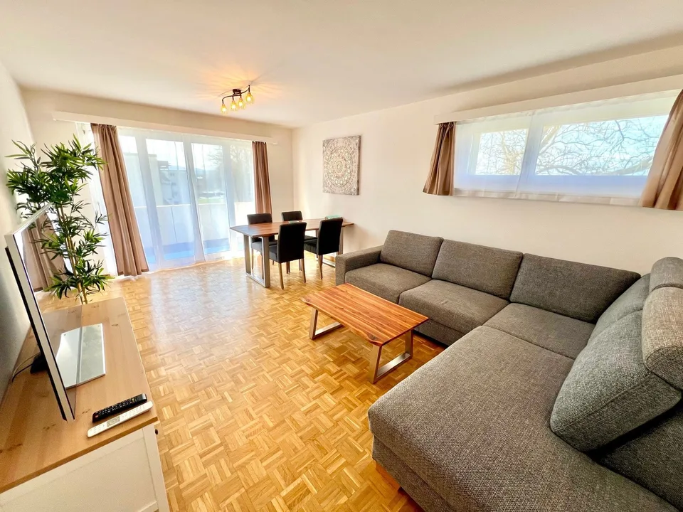 Grosses Zimmer in Gehdistanz zur ETH Hönggerberg :)