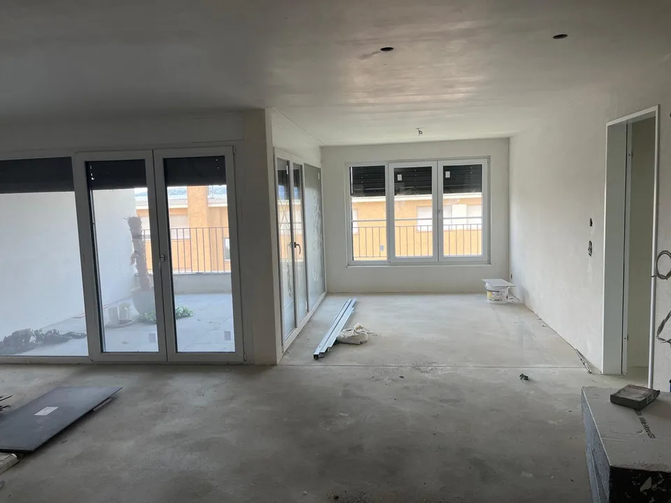 Grosszügige Attikawohnung, 3.5 Zimmer mit Galerie, Innenausbau wählbar