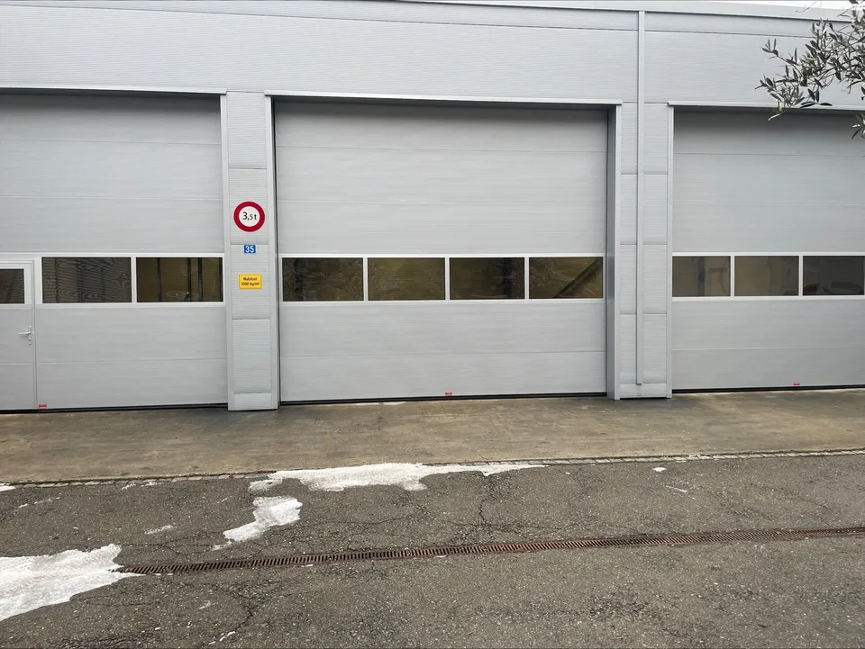 Halle von 132 m2 für Lager, Werkstatt, etc.