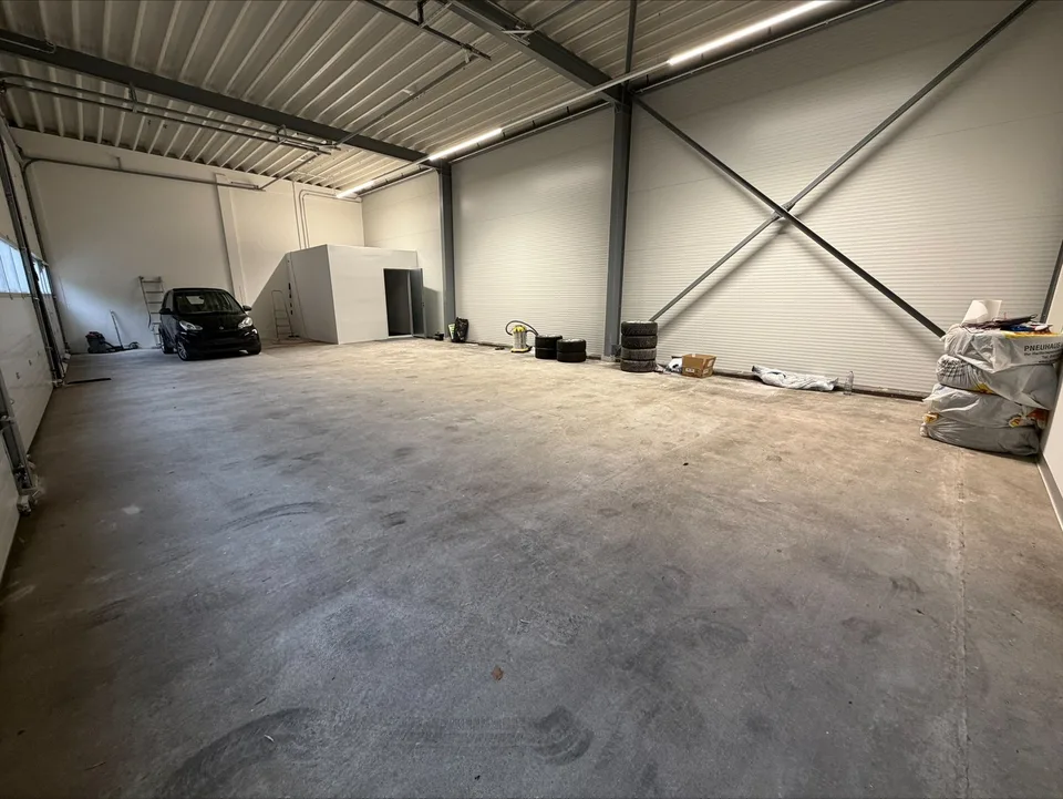 Halle von 132 m2 für Lager, Werkstatt, etc.