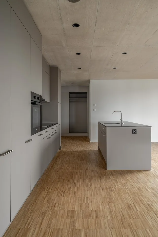 2.5 Zimmer Wohnung, Neubau mit Loggia