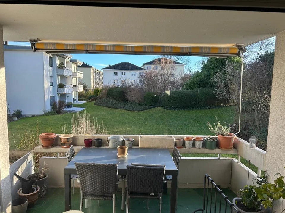 Wohnung 2.5 Zimmer mit balkon in Urdorf