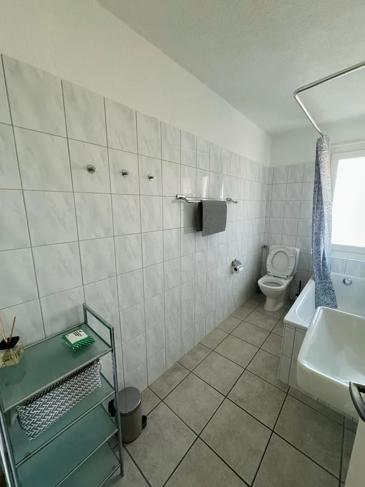 Schönes & grosses Studio-Zimmer nähe Zürich