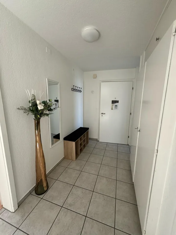 Schönes & grosses Studio-Zimmer nähe Zürich