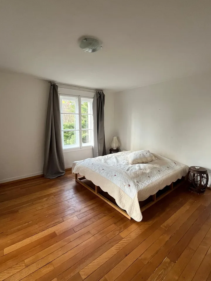 Lovely Two Bedroom Apartment with Pool
