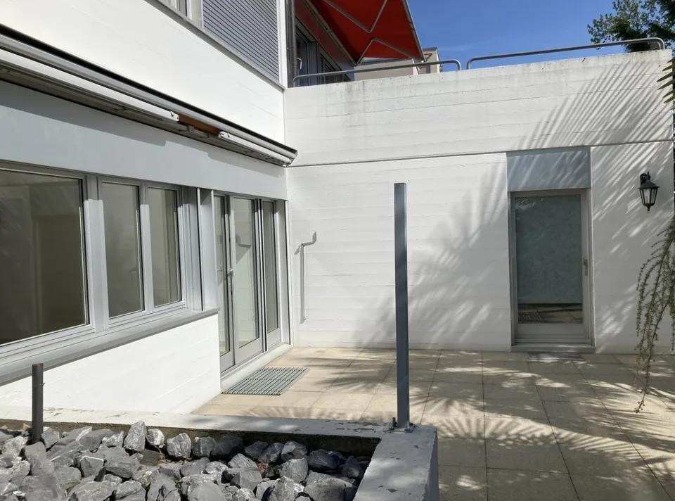 3.5-Zimmerwohnung mit grosszügiger Palmenterasse