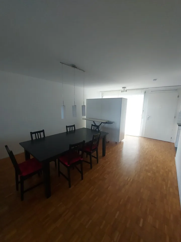 WG-Zimmer in Altstetten (3 Zimmer WG)