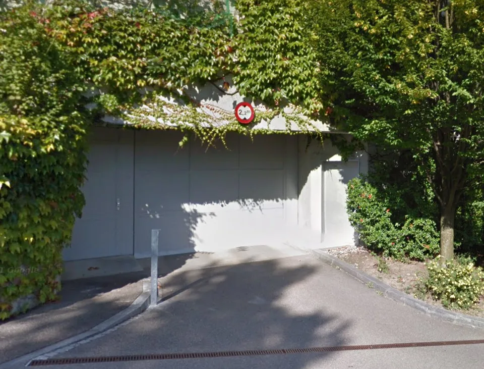 Garagenplatz Höngg (8049 Zürich) – CHF 145 / Monat
