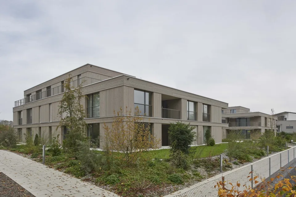 Schöne 2.5 Zimmer WHG direkt an der Limmat