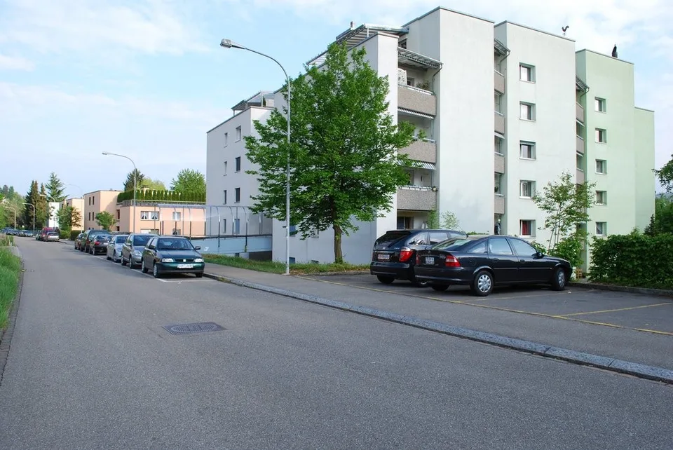 Einstellplatz in der Tiefgarage in Oberengstringen!