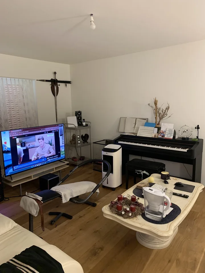 Helles modernes WG-Zimmer zu vermieten