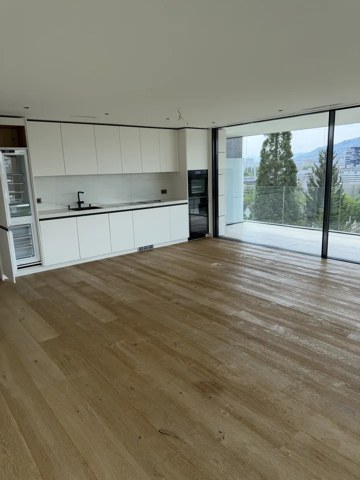 Edle 2,5 Zimmer Wohnung, Zürich, High Life Höngg, ab sofort bezugsfrei