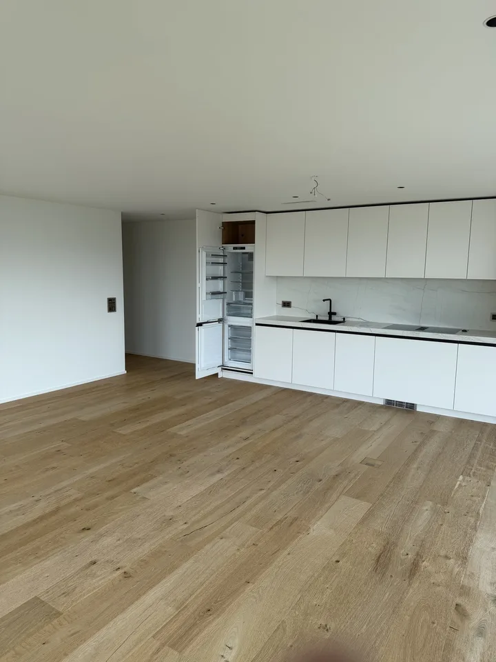 Edle 2,5 Zimmer Wohnung, Zürich, High Life Höngg, ab sofort bezugsfrei